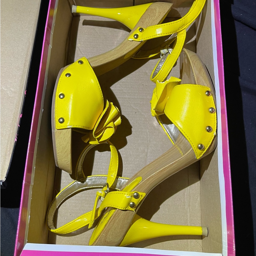 Qupid Heels